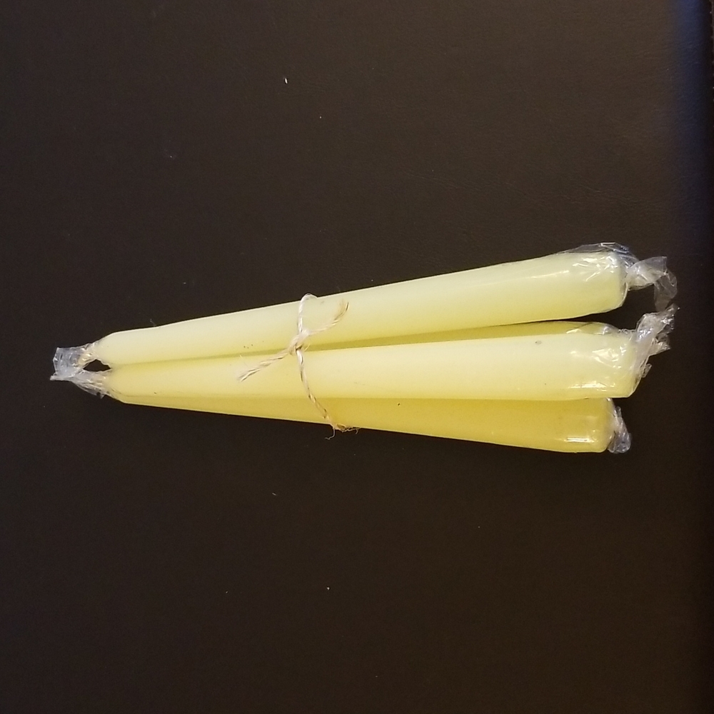 Bundle of Ivory dinner candles